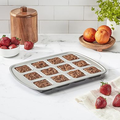 Cuisinart® Chef's Classic™ Nonstick 12-Cup Brownie Pan