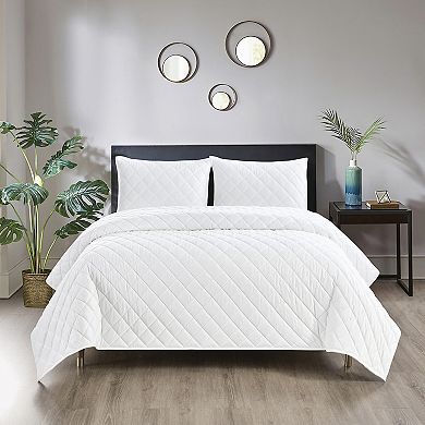 Pointehaven Oversized Diamond Design Velvet Quilt Set