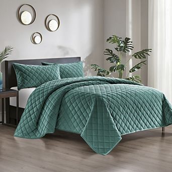 Pointehaven Oversized Diamond Design Velvet Quilt Set