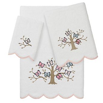 Linum Home Textiles Scallop Embellished Towel