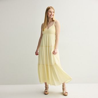 Juniors' madden girl Crochet Tier Maxi Dress with Removable Bra Cup