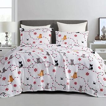 Elegant Comfort 4 pc Holiday Christmas Velvet Plush Flannel Sheet Set