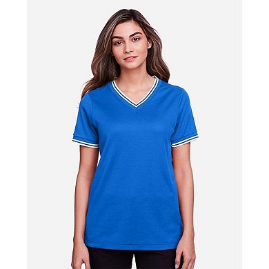 Devon & Jones Women's CrownLux PerformancePlaited Tipped V-Neck Shirt