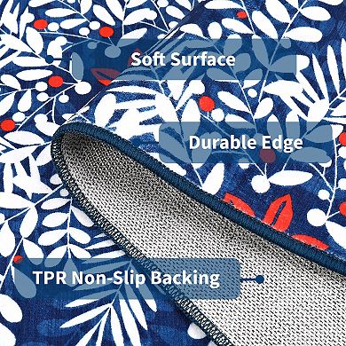 Christmas Snowflake Area Rug Washable Non Slip Entryway Mats for Bedroom Living Laundry Room Indoor