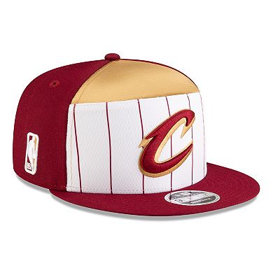 Men's New Era White/Wine Cleveland Cavaliers 2025 NBA Tip Off Split Panel 9FIFTY Snapback Hat