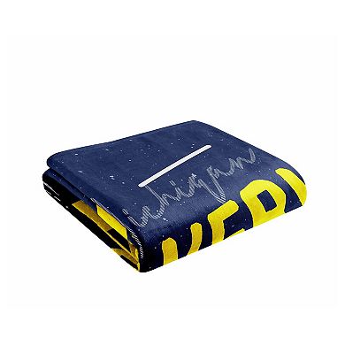 Michigan Wolverines 60" x 70" Plush Throw Blanket