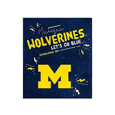 Michigan Wolverines 60" x 70" Plush Throw Blanket