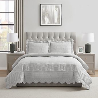 VCNY Home Scallop Microfiber Quilt Set