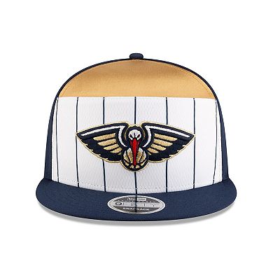 Men's New Era White/Navy New Orleans Pelicans 2025 NBA Tip Off Split Panel 9FIFTY Snapback Hat