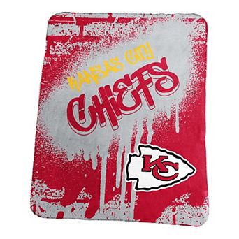 Logo Brands Kansas City Chiefs 50" x 60" Classic Graffiti Fleece Throw Blanket