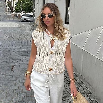 Women's Sleeveless Crochet Cardigan Button Down Summer Top with Pockets