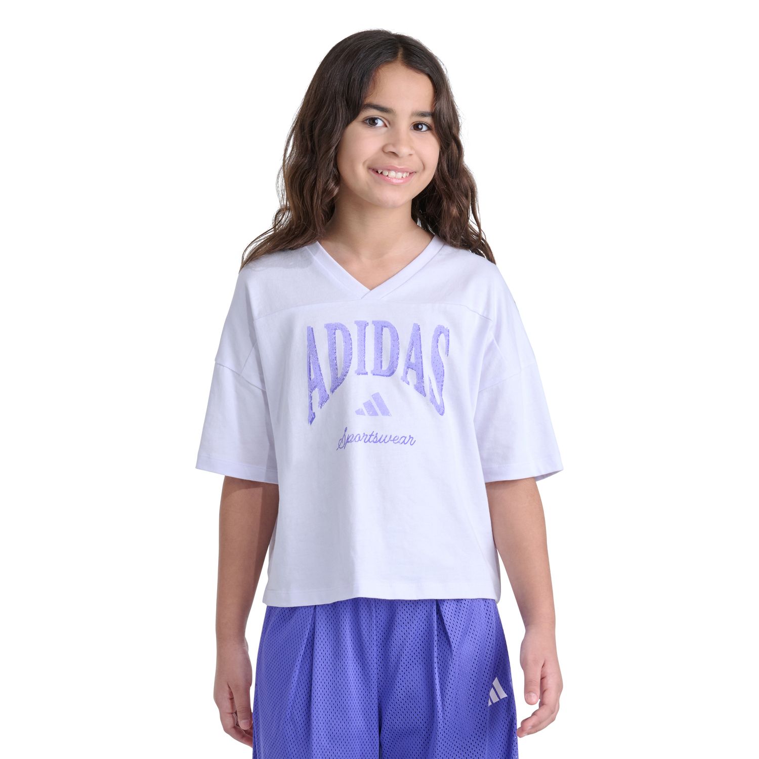 Футболка adidas Short Sleeve Collegiate Graphic для девочек, цвет: Фиолетовый — фото 1