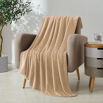 Kate Aurora Ultra Soft and Plush Modern Ogee Fleece Throw Blanket Covers