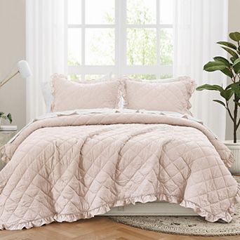 Truly Soft Crinkle Ruffle Quilt Set with Shams