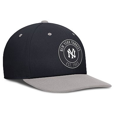 Men's Nike Navy/Gray New York Yankees Cooperstown Collection Pro Dri-FIT Snapback Hat
