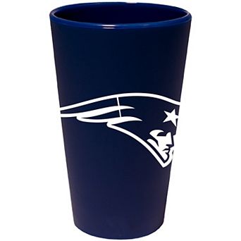WinCraft New England Patriots 16oz. Silicone Pint Glass