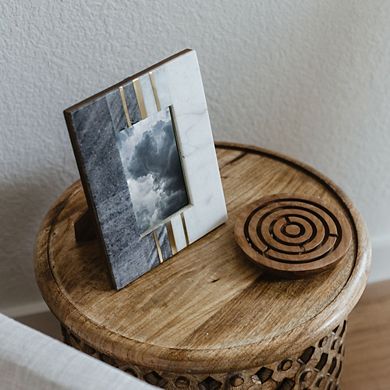 Sammita 4x6 Black & White Picture Frame - Hand Carved Marble