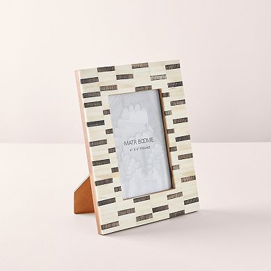 Mukhendu 4x6 Black & White Picture Frame - Carved Bone