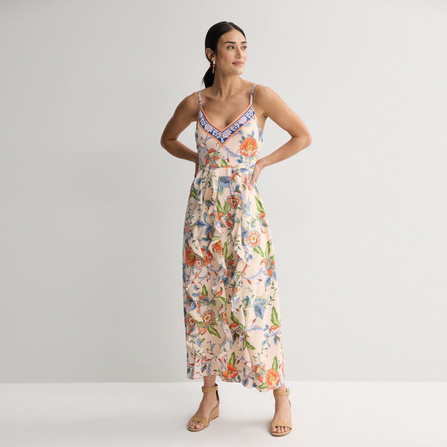 Женские платья Maison Tara Floral Ruffle Skirt Maxi Dress