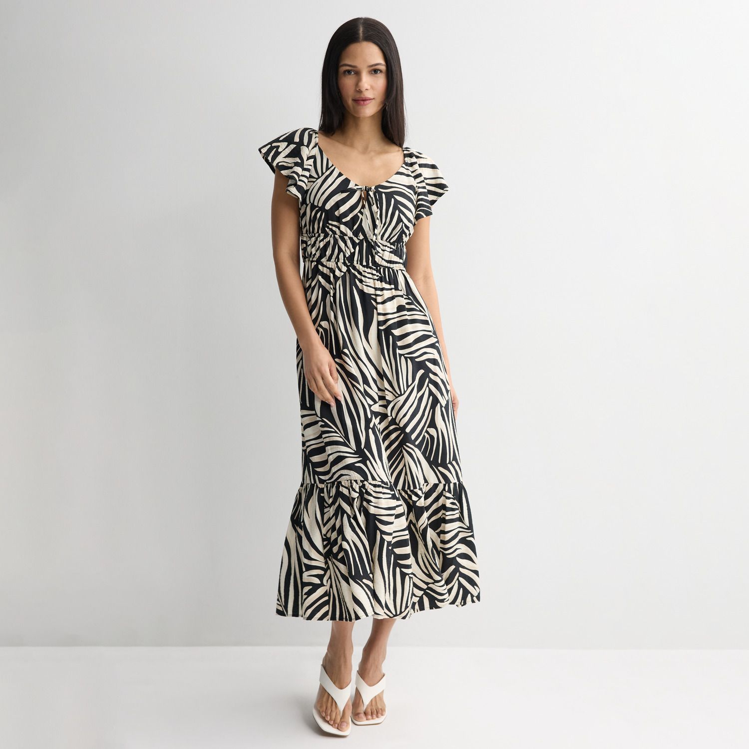 Женские платья Petite Nine West Flutter Sleeve Maxi, цвет: Чёрный зебра