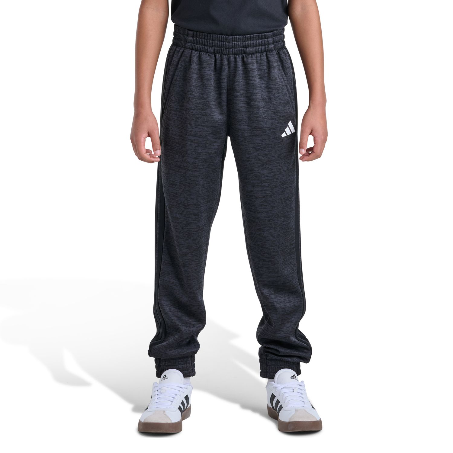 Брюки adidas Training Essential 3-Stripe Fleece Jogger Pants для мальчиков, цвет: Чёрный меланжевый