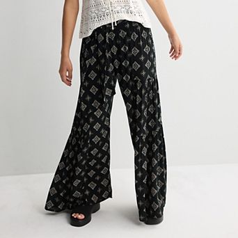 Juniors' Pink Republic Tiered Wide Leg Pants