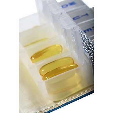 RE-FOCUS THE CREATIVE OFFICE, Portable 7-Day Pill Organizer Box