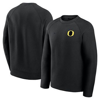 Men's Nike Black Oregon Ducks Tech Fleece Raglan Sweatshirt