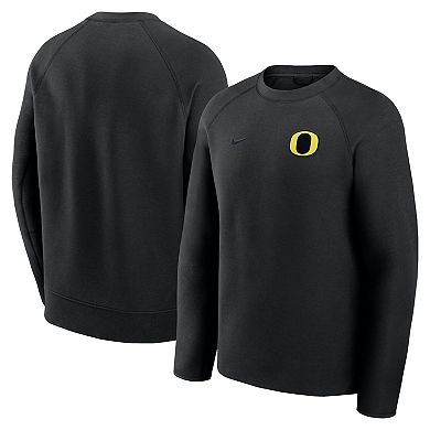 Men's Nike Black Oregon Ducks Tech Fleece Raglan Sweatshirt