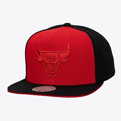 Men's Mitchell & Ness Red/Black Chicago Bulls Color Pop Snapback Hat