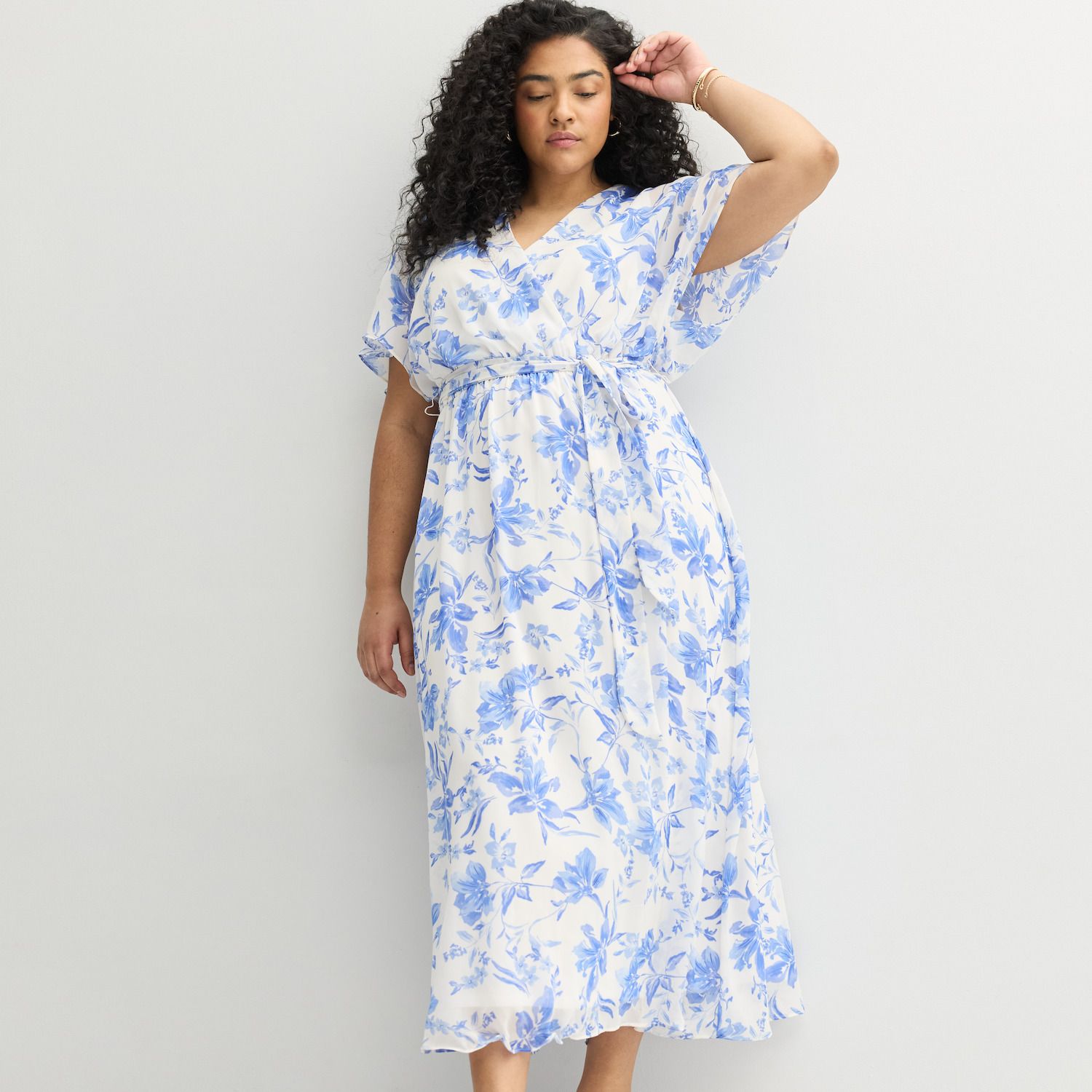 Женские платья Sandra Darren Plus Size Sandra Darren Surplice Tie Waist Dress