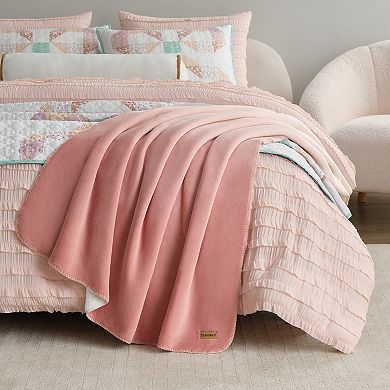 Bearpaw Alexa Ruffle Comforter Set with Shams