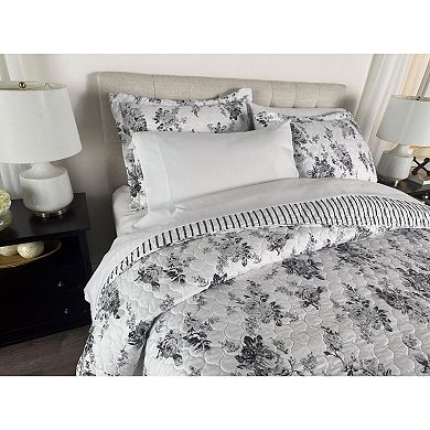 BrylaneHome Reversible 8 Piece Bed In A Bag Quilt Set