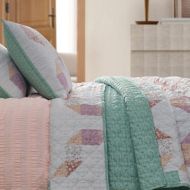 Bearpaw Aubrey Bow Quilt Set with Shams