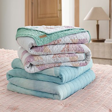 Bearpaw Marina Quilt Set with Shams