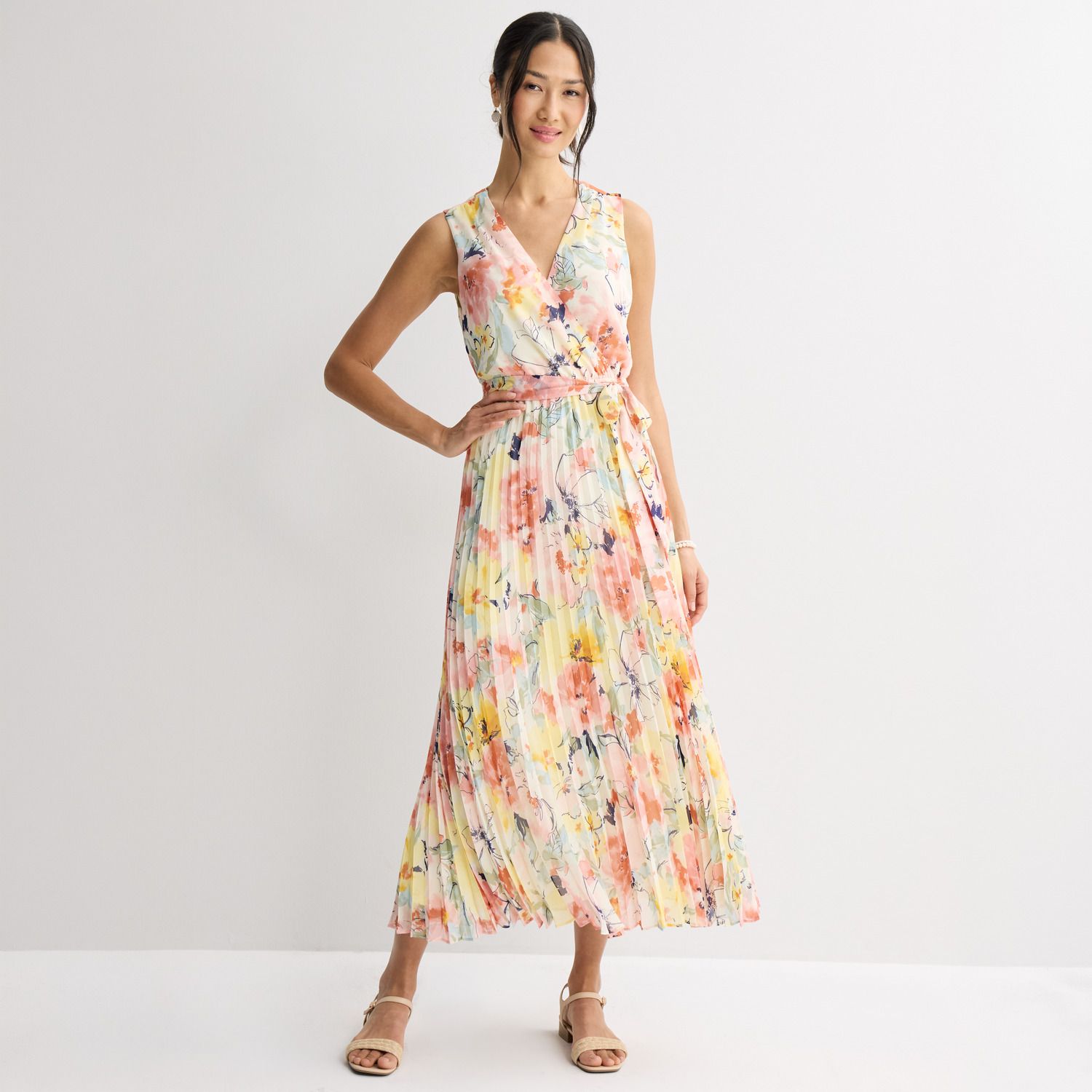 Женские платья Sandra Darren Sleeveless Surplice Pleated Floral Dress