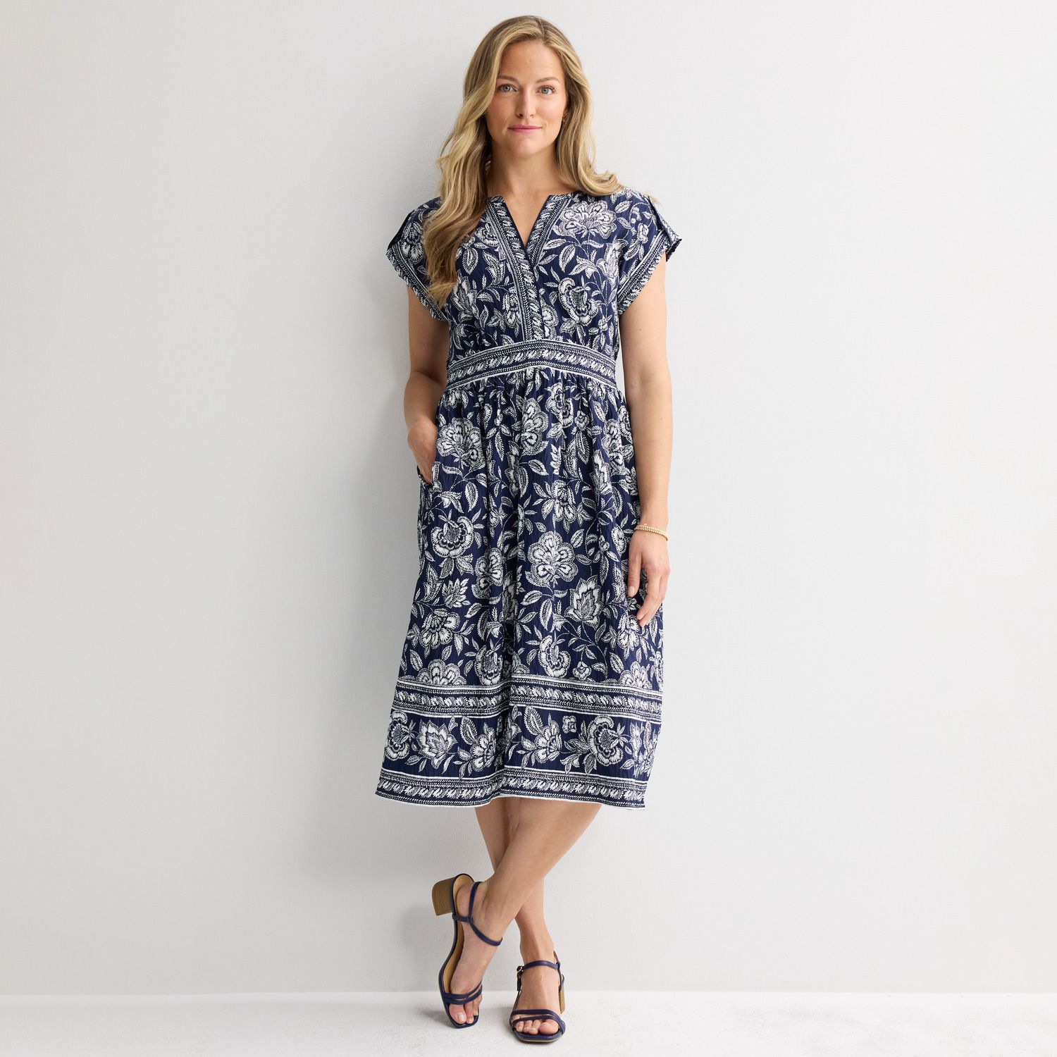 Женские платья 5th + Madison Petite 5th + Madison Edit Cuffed Short Sleeve Printed Midi Dress