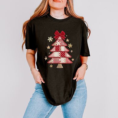 Christmas Tree Red Patchwork Print - Women's Garment Dyed Graphic T-Shirt