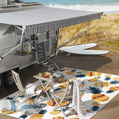 Ananas Bold Pineapple High-low Indoor/outdoor Area Rug