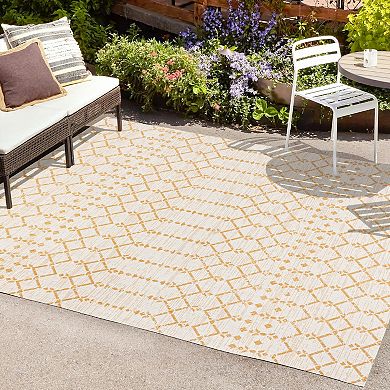 Ourika Moroccan Geometric Textured Weave Light Indoor/Outdoor Area Rug