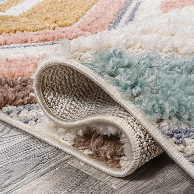 Elin Chevron High-low Area Rug