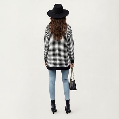 Women's Long Sleeve Houndstooth Knit Cardigan with Button Front and Pocket Detail