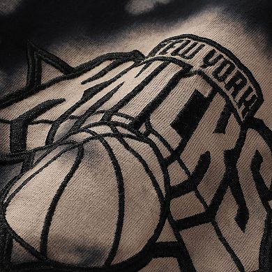 Men's New Era Black New York Knicks Injection Bleached Out Raw Edge Oversized T-Shirt