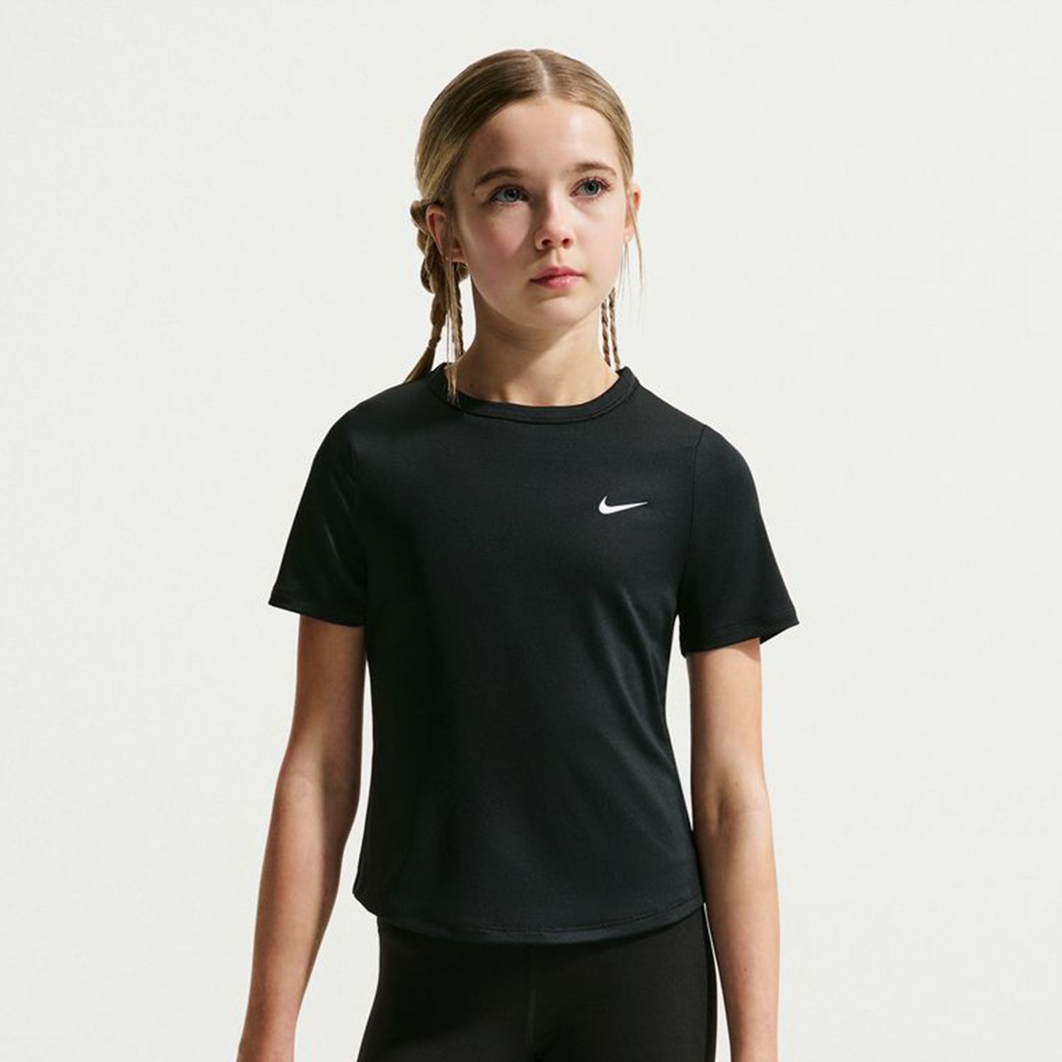 Топ для девочек Nike Dri-FIT с коротким рукавом, цвет: Чёрный — фото 1
