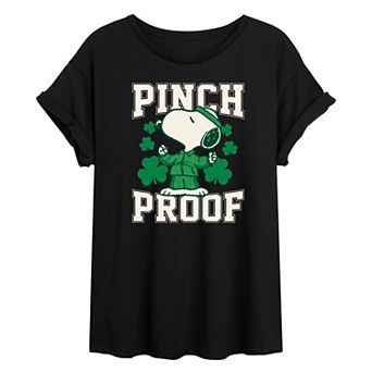 Juniors' Peanuts Snoopy Pinch Proof Oversized Tee