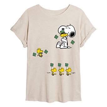 Juniors' Peanuts Snoopy & Woodstock Clovers Collage Oversized Tee