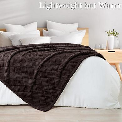 Fabibe Fluffy Jacquard Waffle Blanket