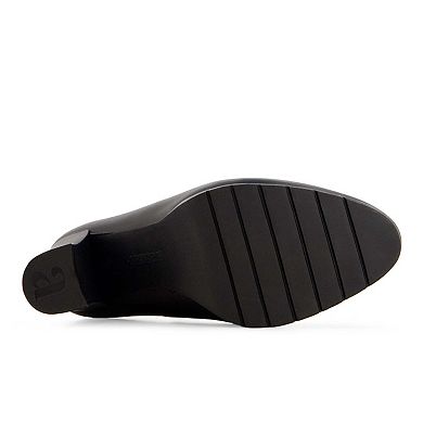 Andrea Women's Almond Toe Pumps 63569