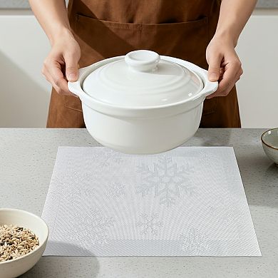 Fall Placemats Set of 6 Kitchen Placemats, Washable Table Mat with Snowflake Pattern 17.7*11.8 inch