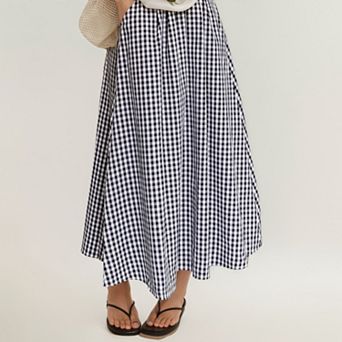 Women's Gingham Pattern Maxi Skirt with Full Gathered Silhouette and Soft Flowing Fabric Design